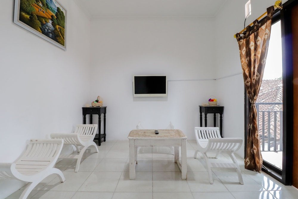 Java Homestay 12/19