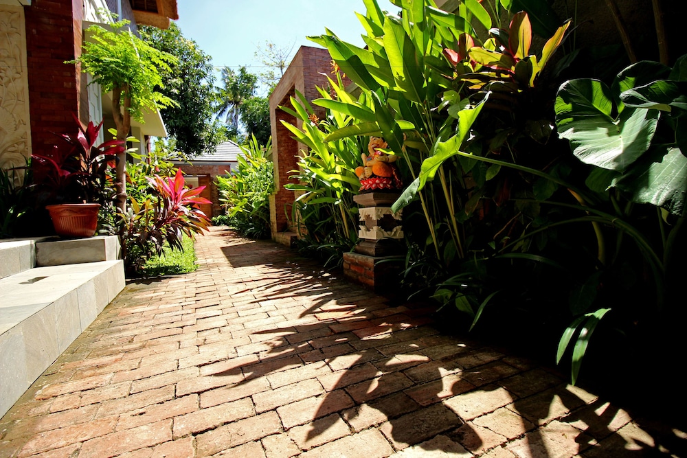 Uma De Villa Sanur 4/37