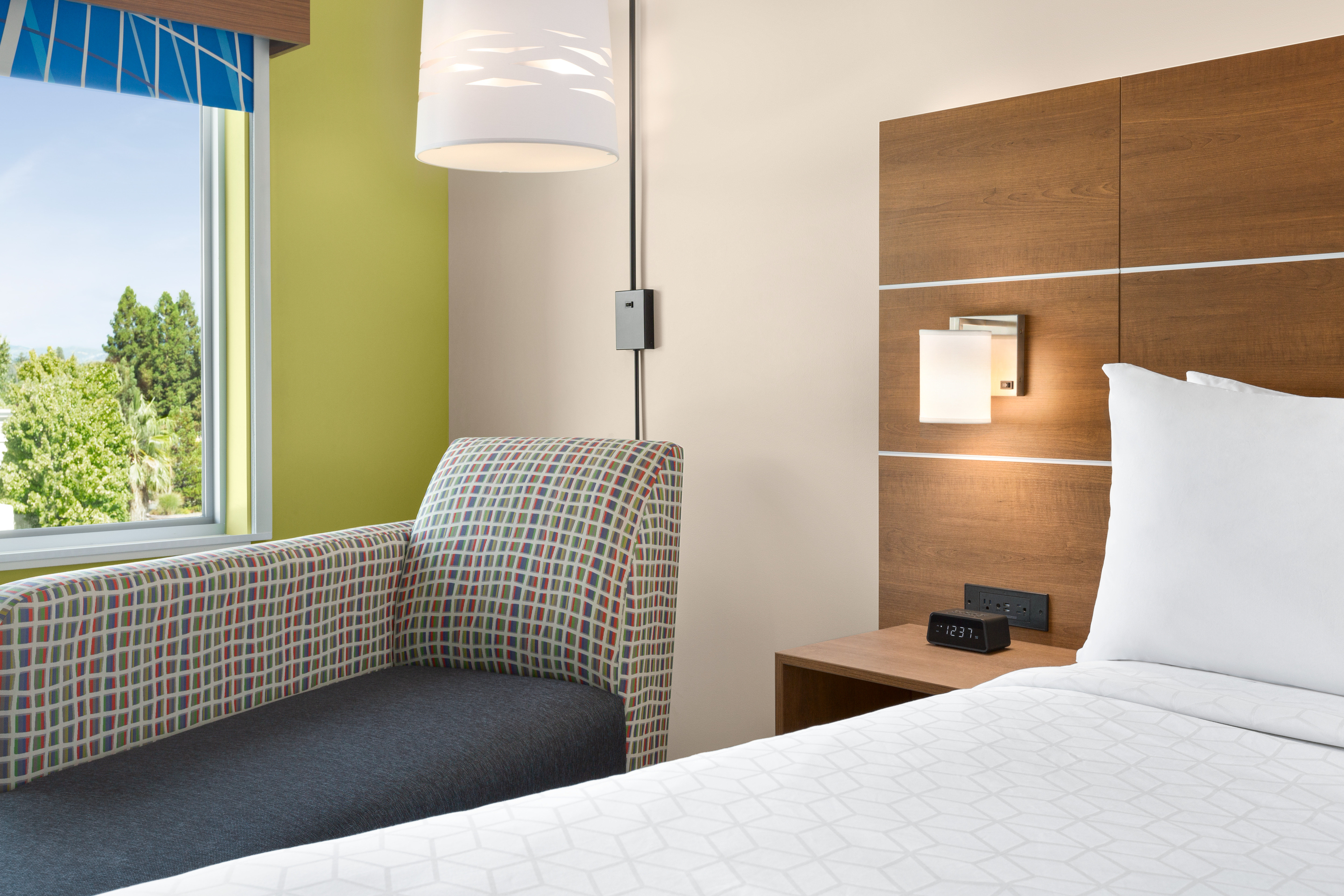 Holiday Inn Express & Suites - Ukiah 32/80
