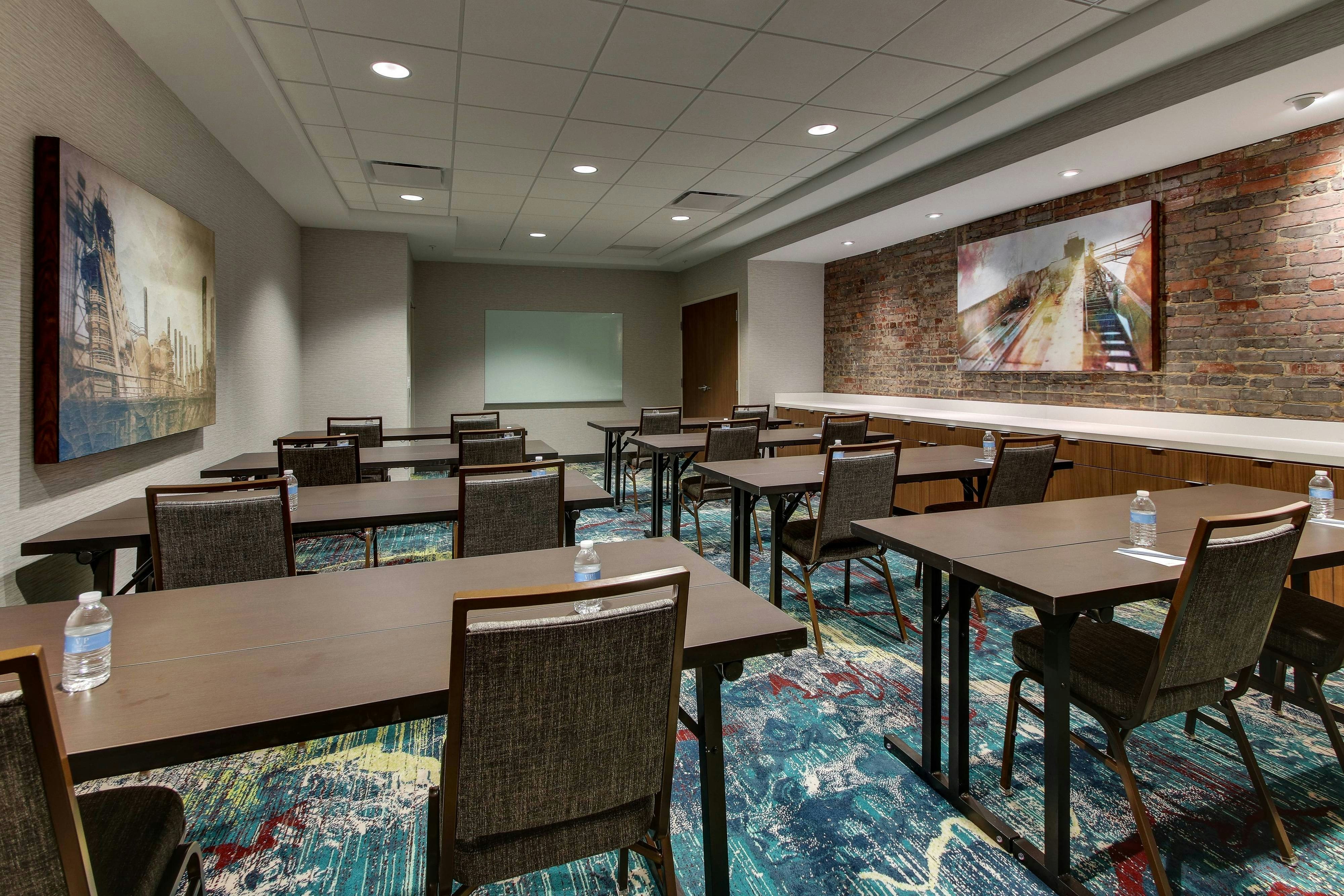 Fairfield Inn & Suites By Marriott Birmingham Downtown 36/38
