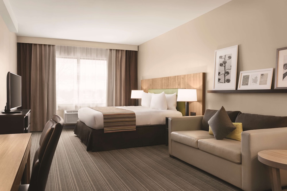 Country Inn and Suites By Radisson Belleville ON 11/49