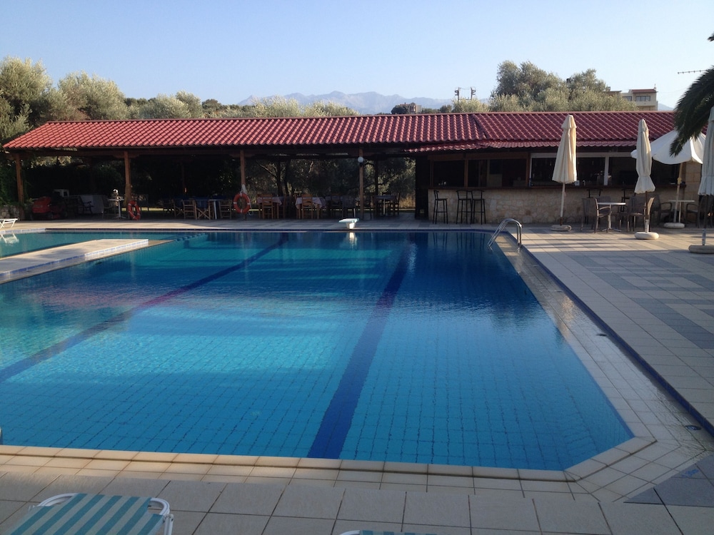 Kyriaki Hotel 38/64