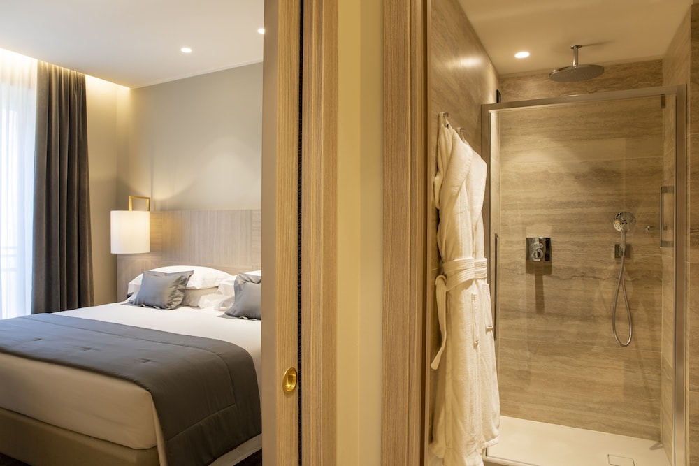 Rosa Grand Milano Starhotels Collezione 22/76