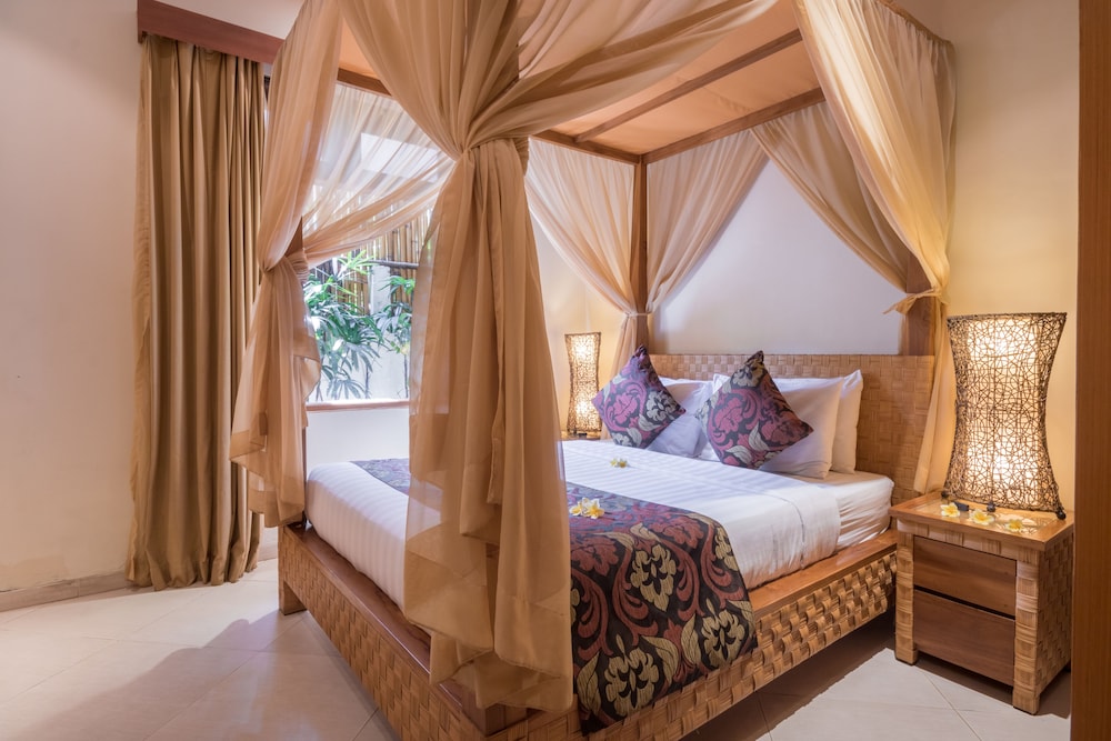 Villa Seriska Seminyak Bali 11/50