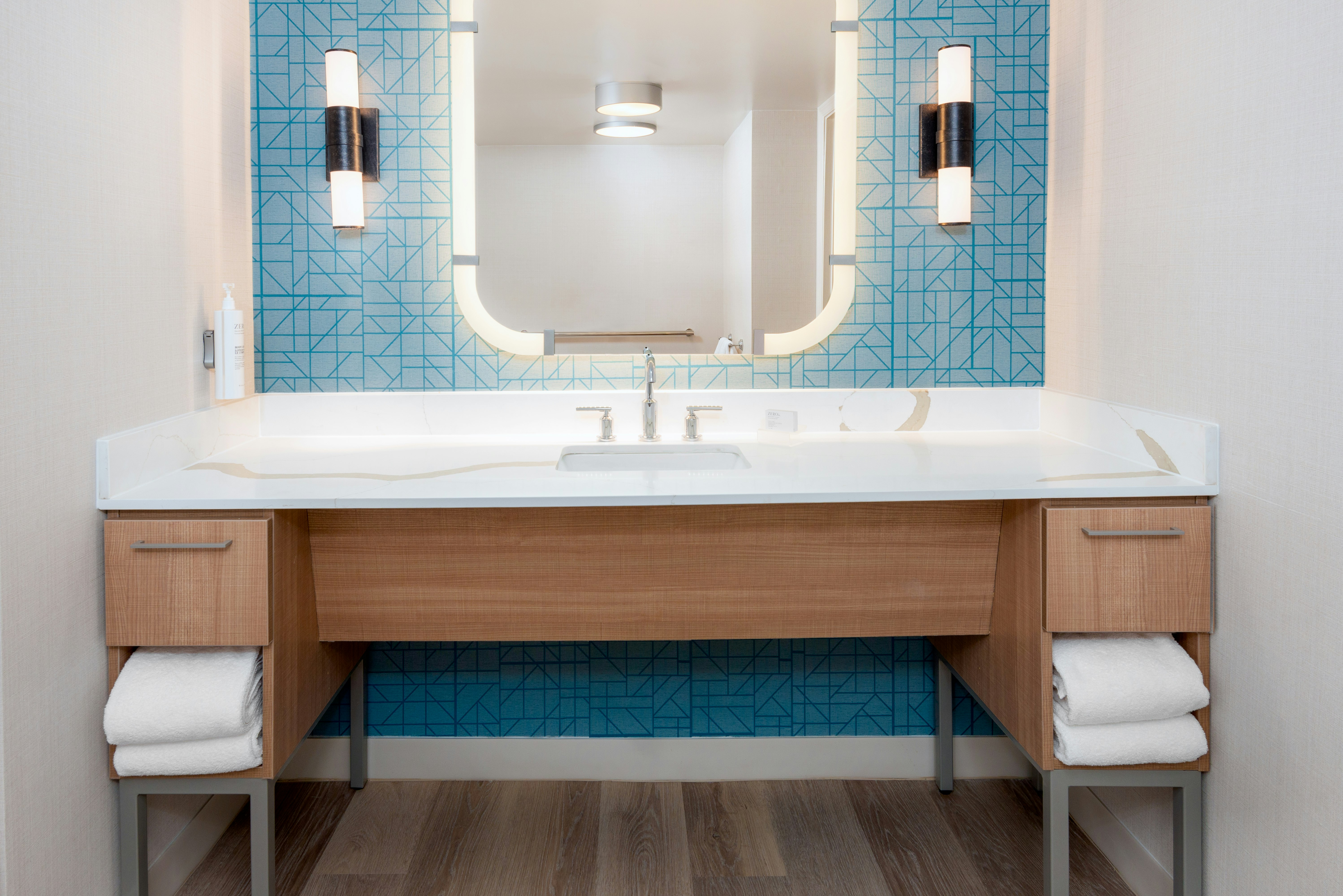 SUITE, 2 QUEEN BEDS, ACCESSIBLE
