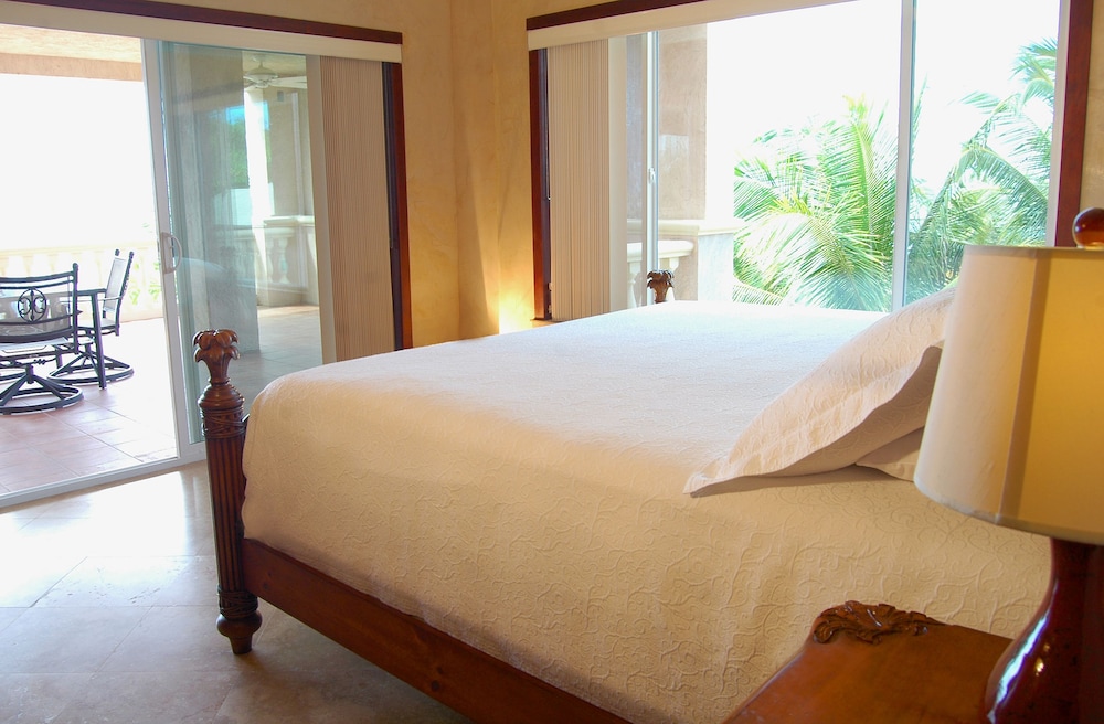 Infinity Bay Beach Resort 31/72