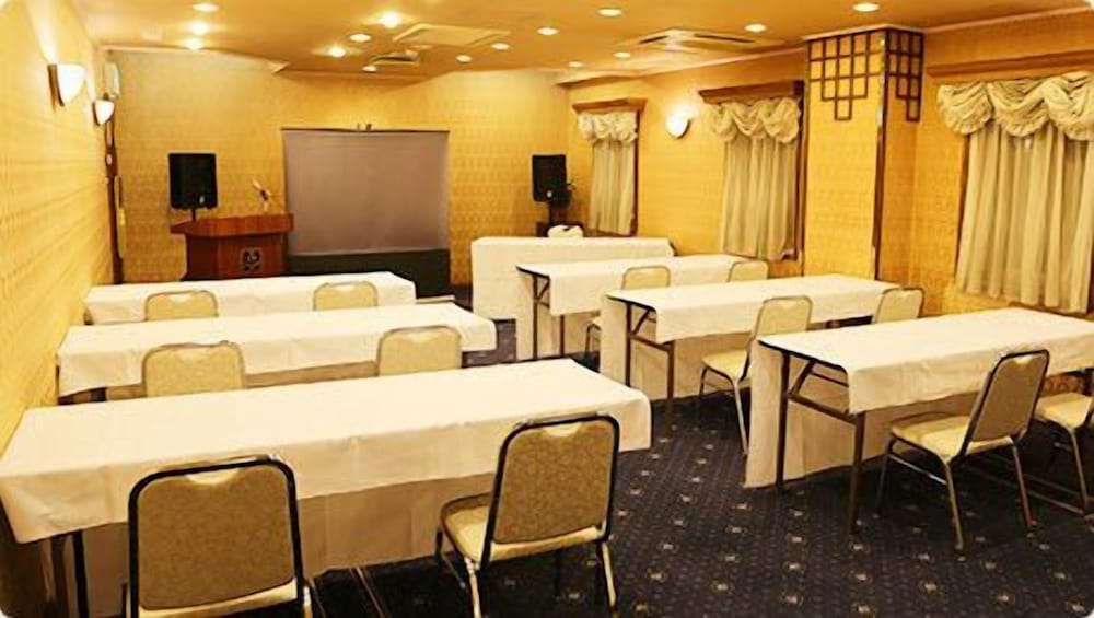 Hotel Urakawa Inn 16/18