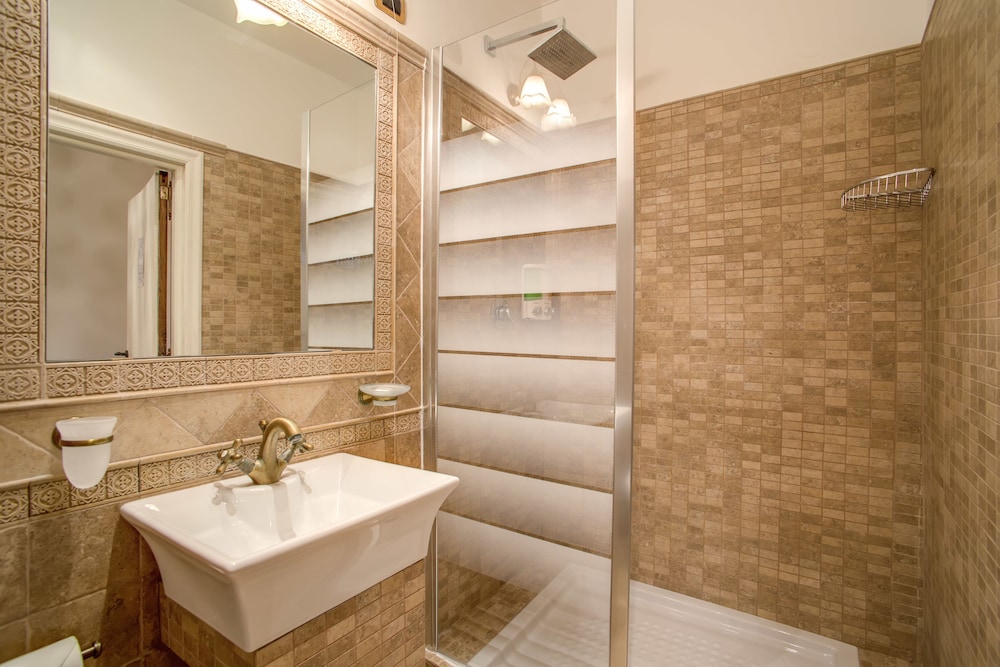 Navona Gallery Suites 45/50