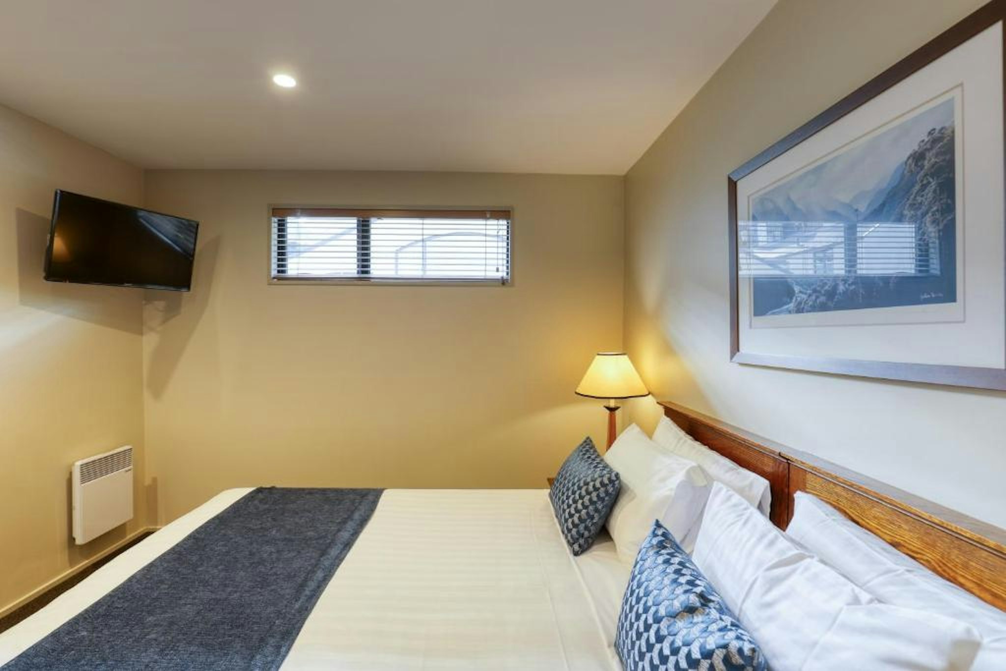 Garden Court Suites And Apartments 21/75