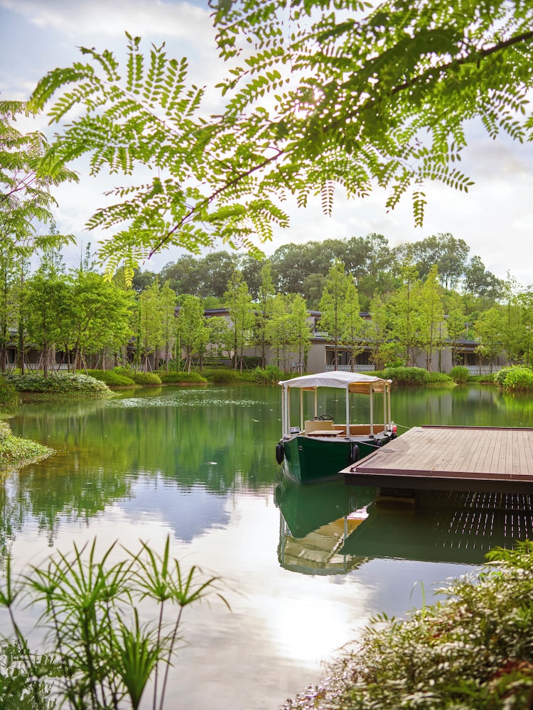 Banyan Tree Dongguan Songshan Lake 50/60