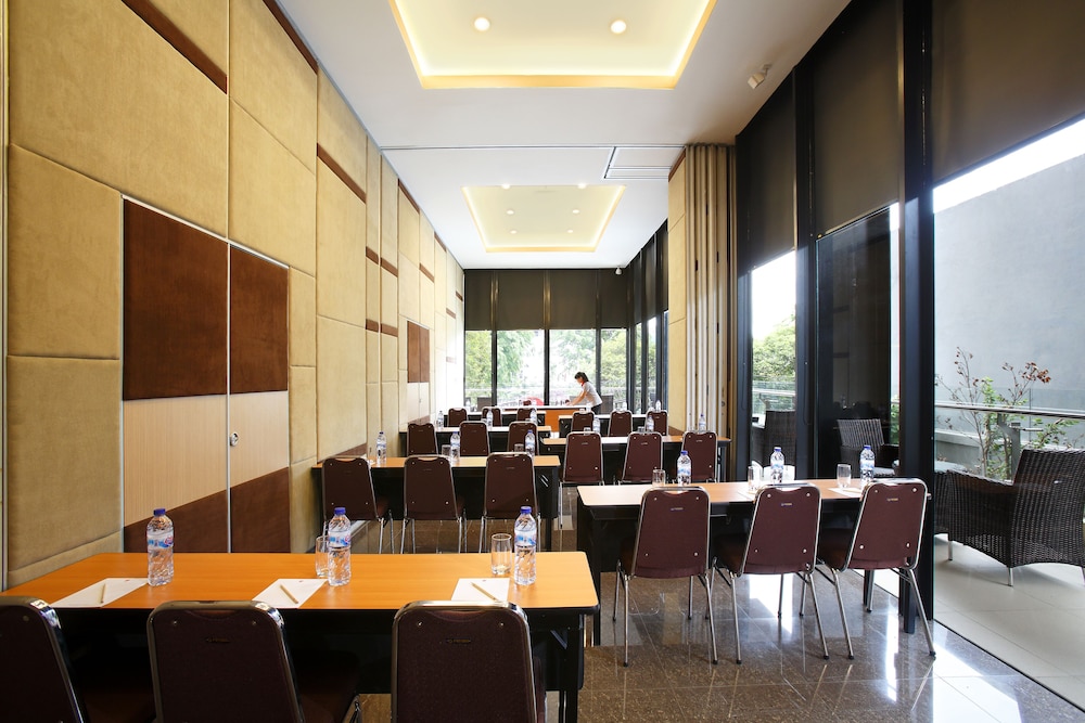 Amaris Hotel Pasar Baru 30/32