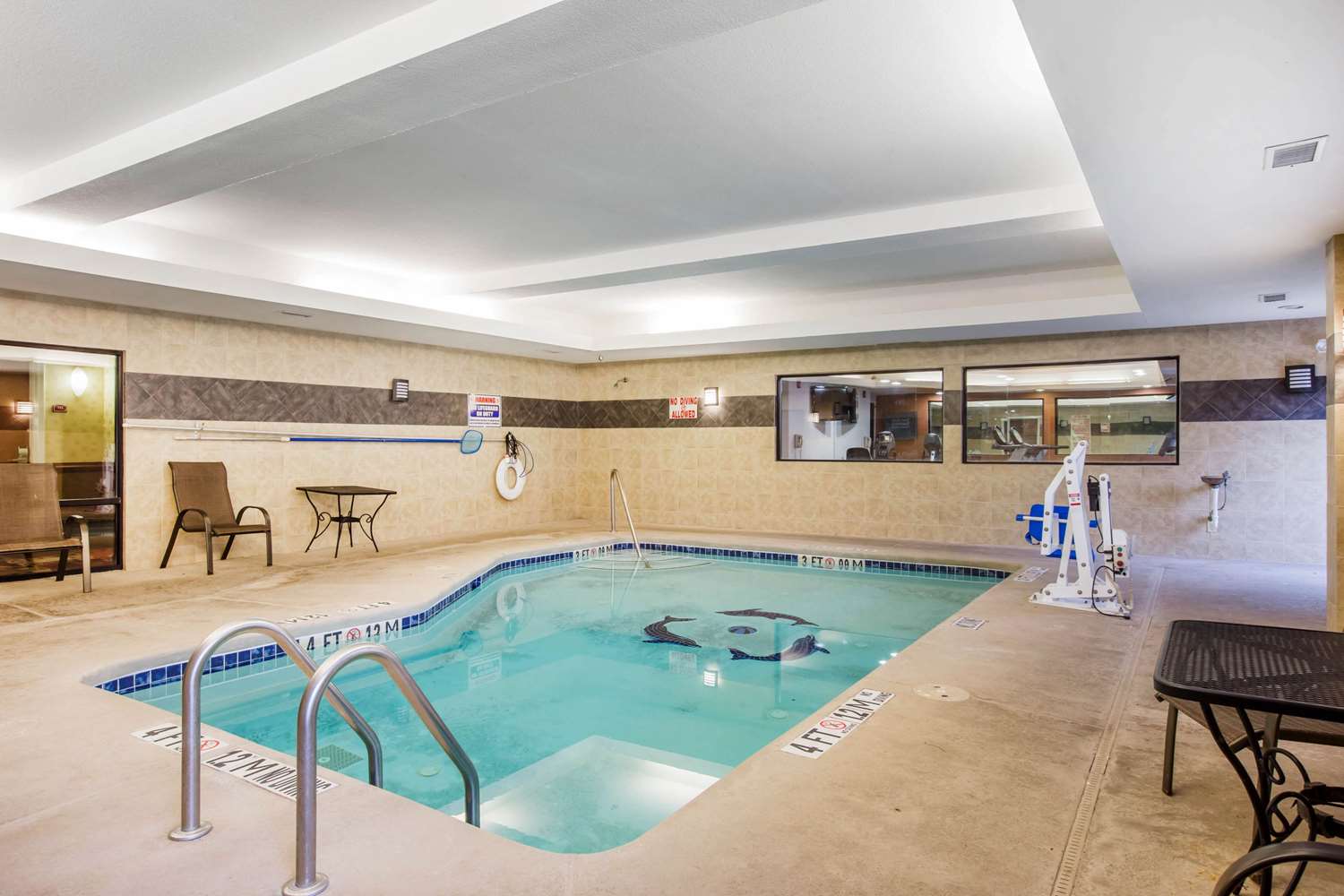 Comfort Suites Golden Isles Gateway 17/33