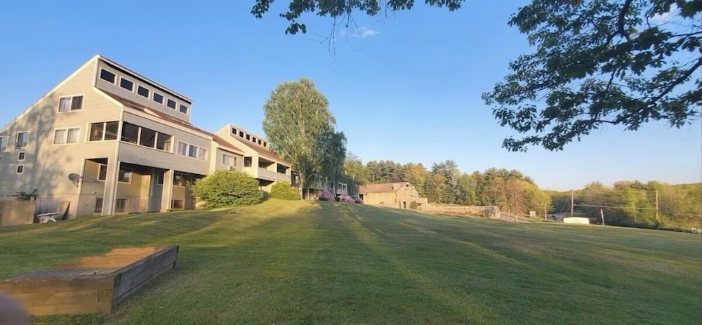 Tanglwood Resort 34/39
