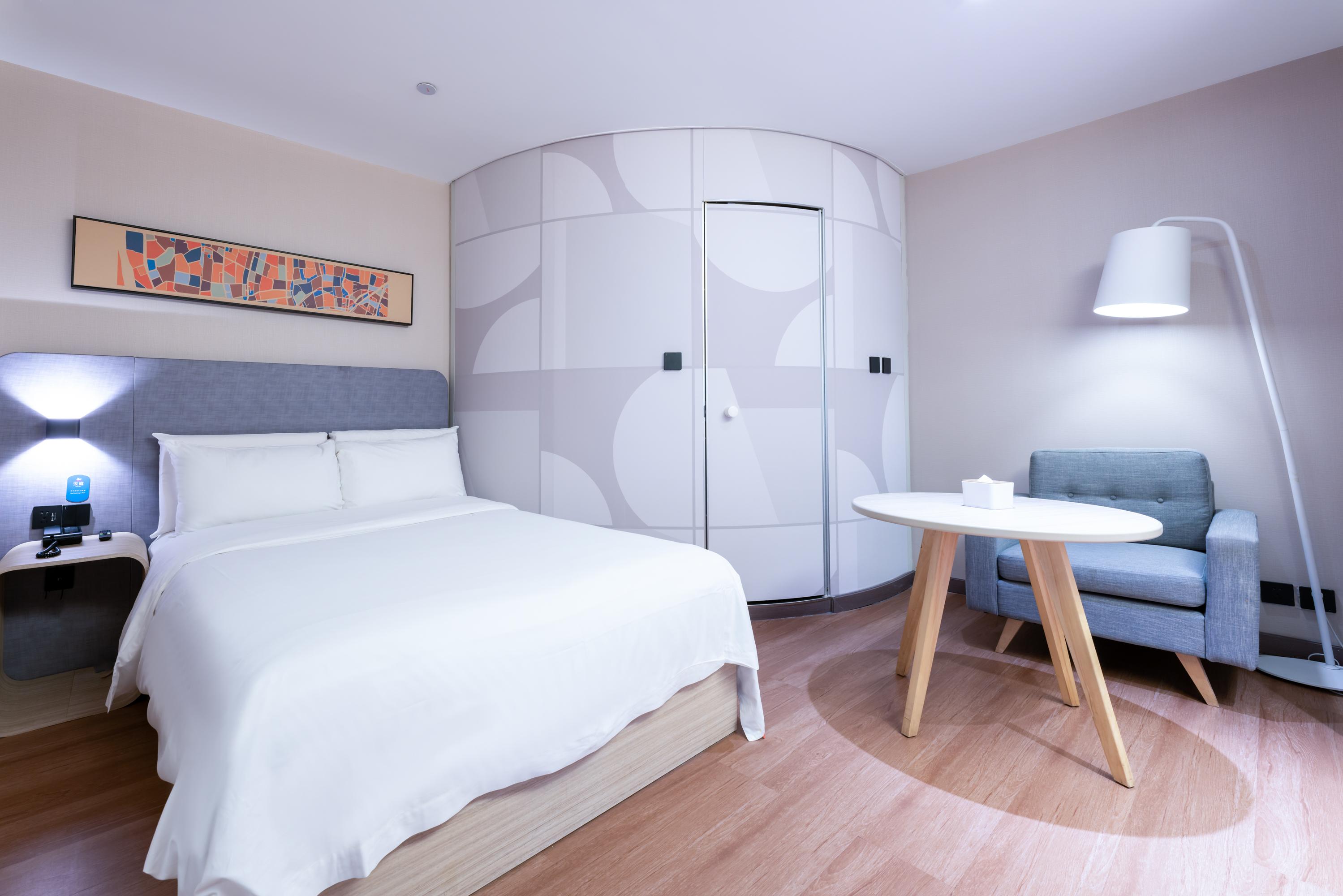 Hanting Hotel (Shanghai Lujiazui Dongfang Road) 11/44