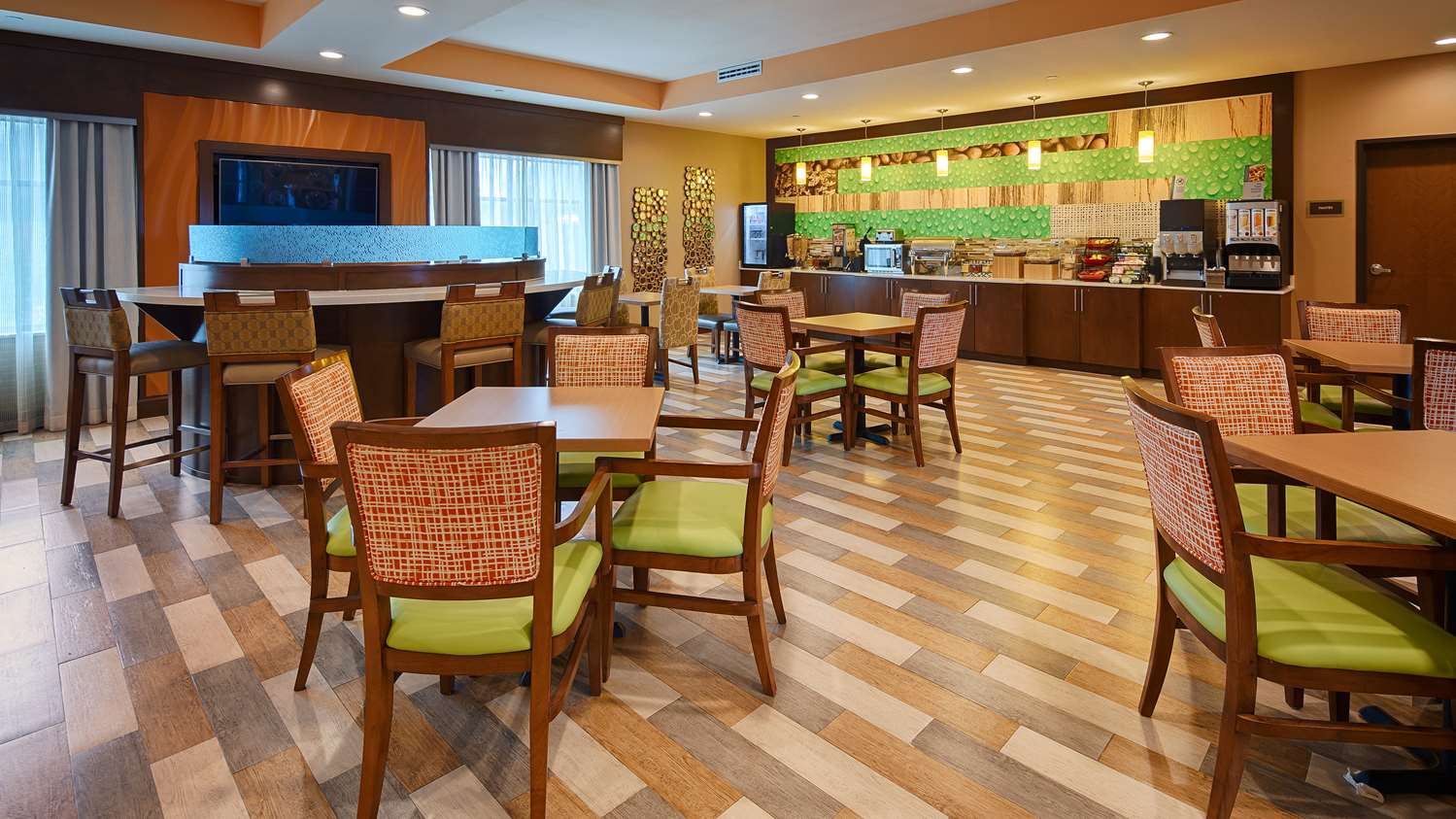 Best Western Plus Flatonia Inn 15/17