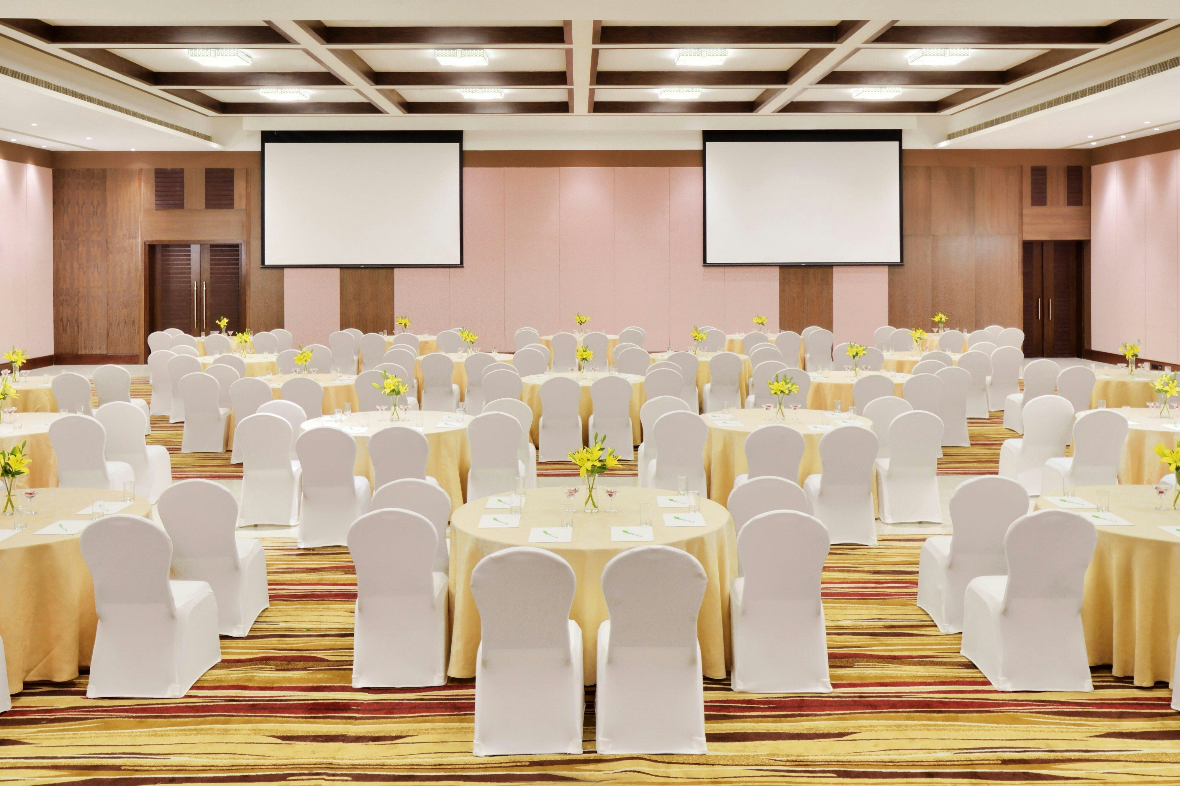 Courtyard By Marriott Madurai 44/54