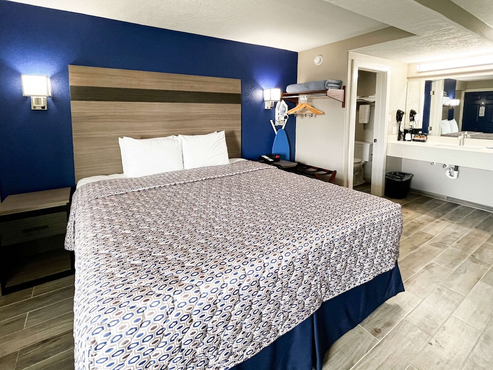 Blue Wave Inn 16/50