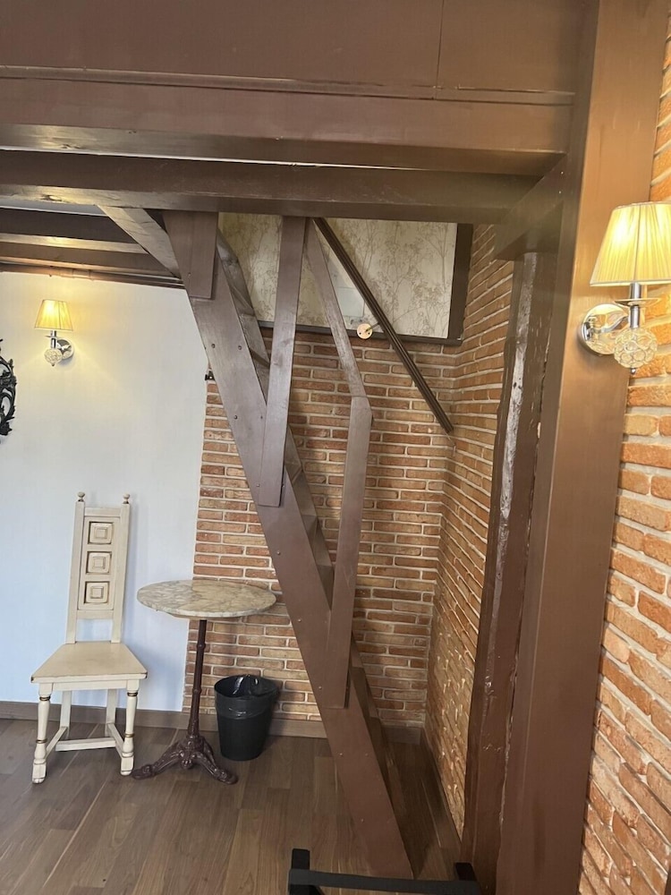 Hostal Central Palace Madrid 32/32