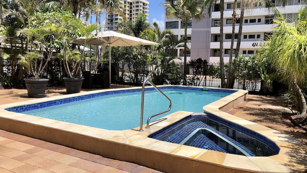 HI HO BEACH APARTMENTS 2/69