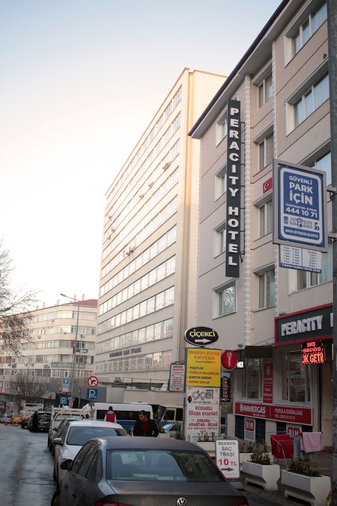 Peracity Hotel 93/99