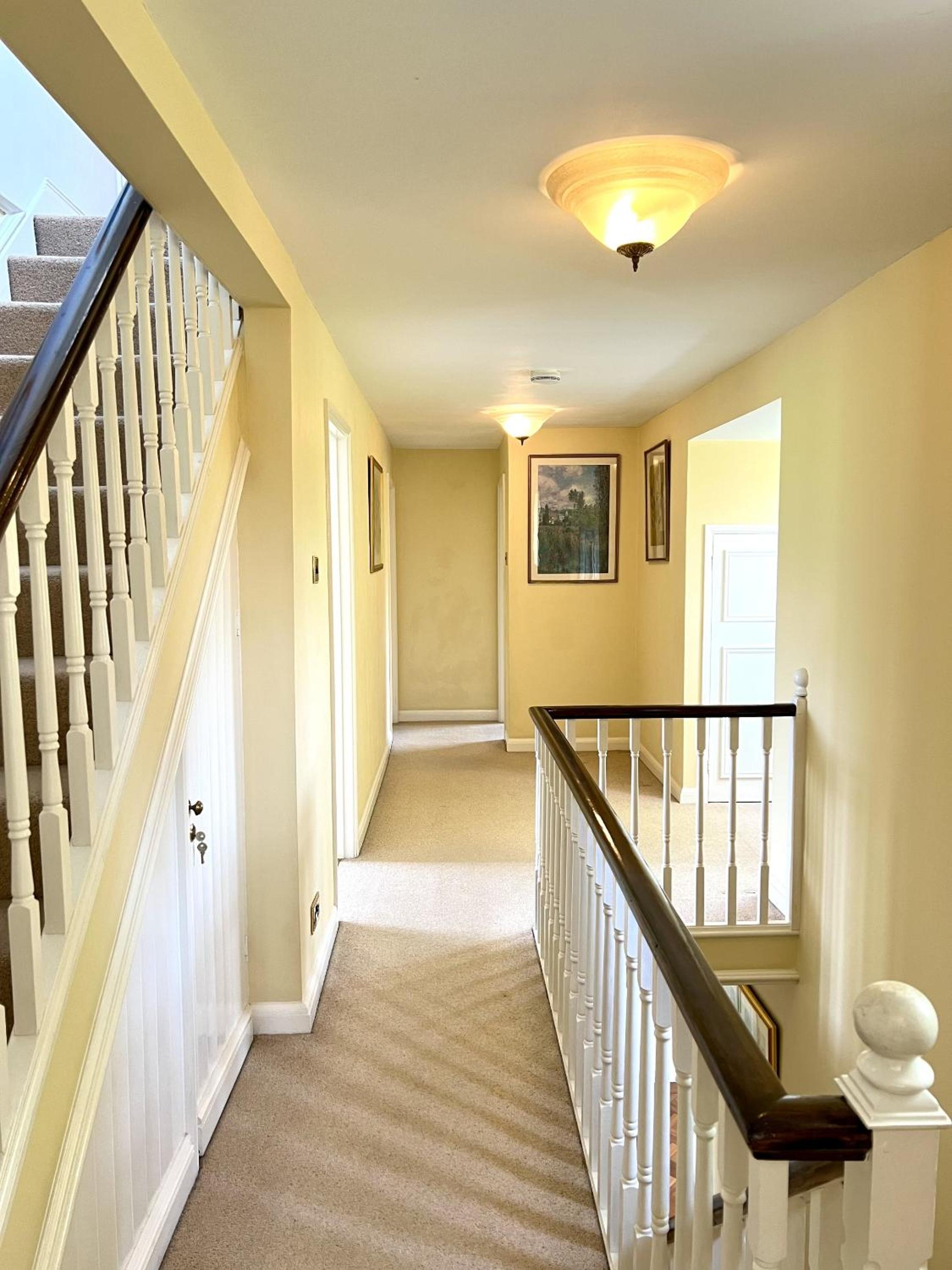 Meadow Rise Guest House 1/23