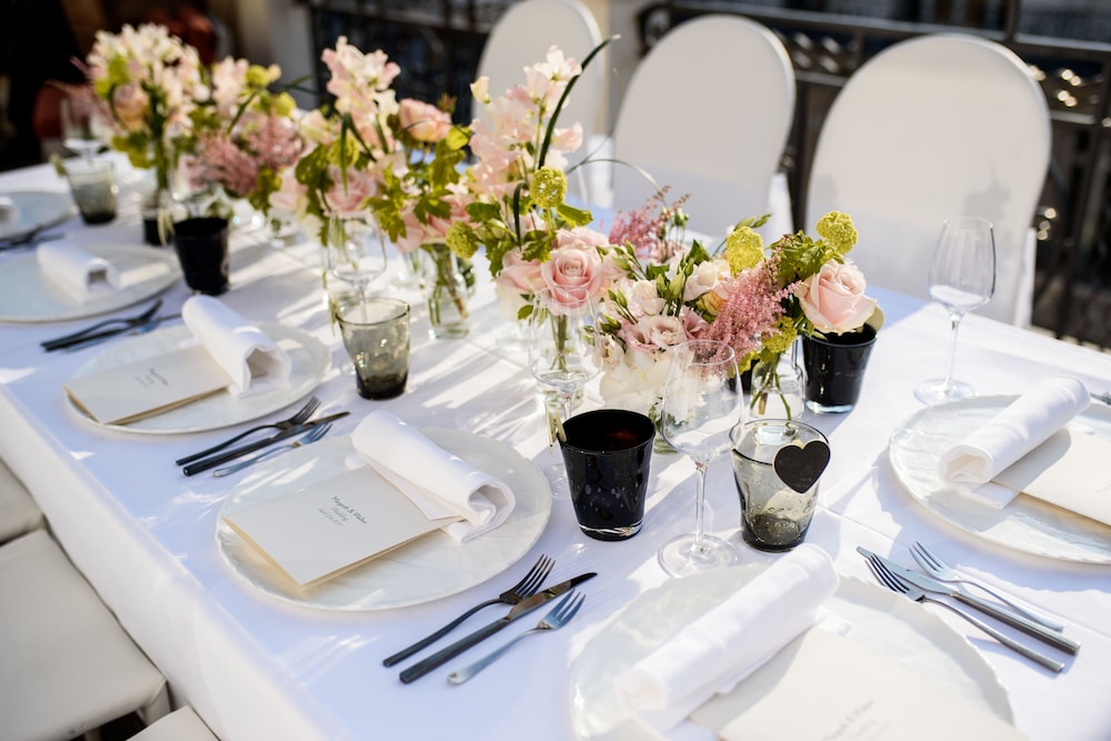 Hotel Marignan Champs Elysees 53/70