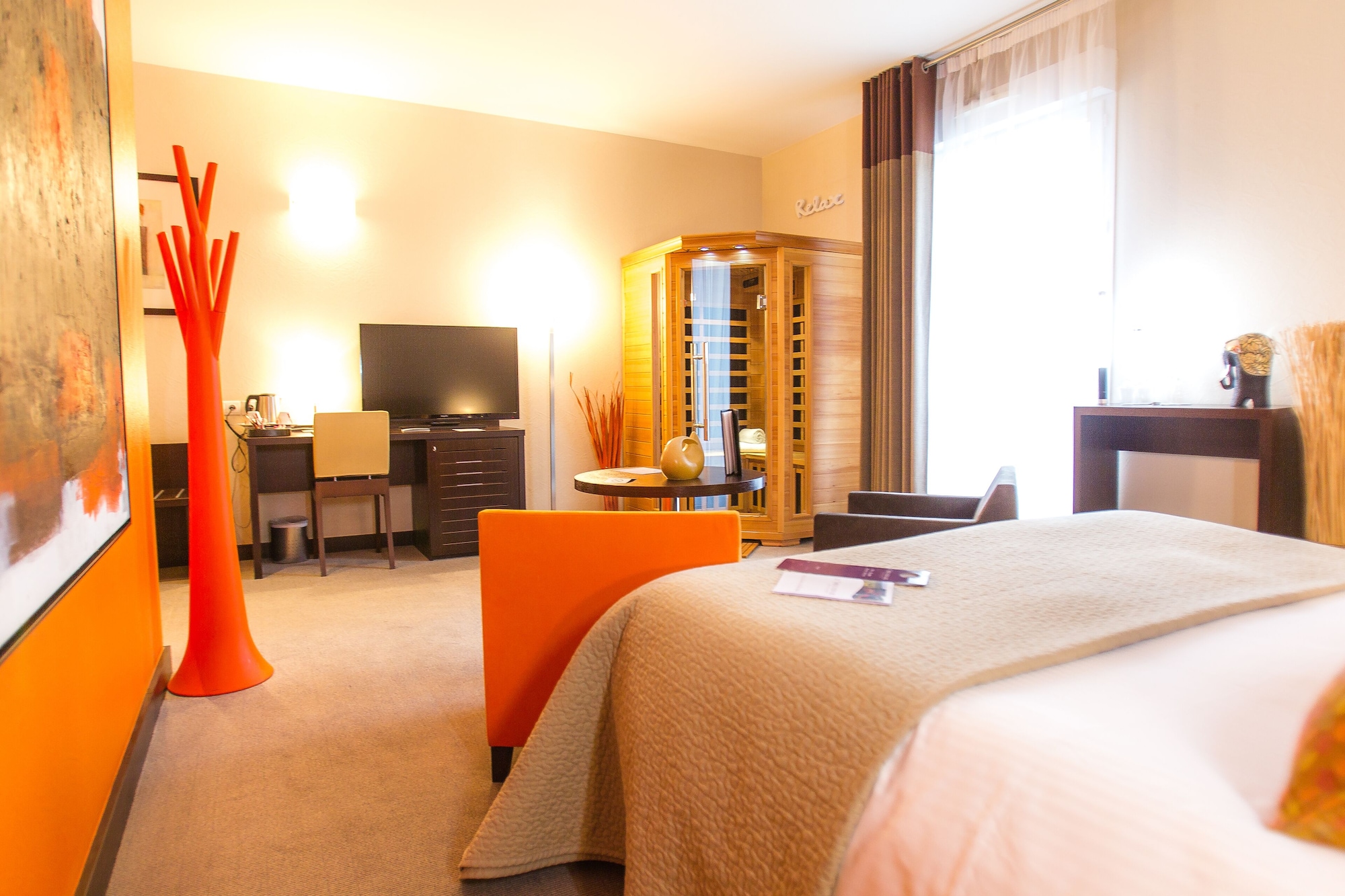 Cocoon, Junior Suite, King Bed, Garden View، Le Richebourg Hotel Restaurant Spa 4/6