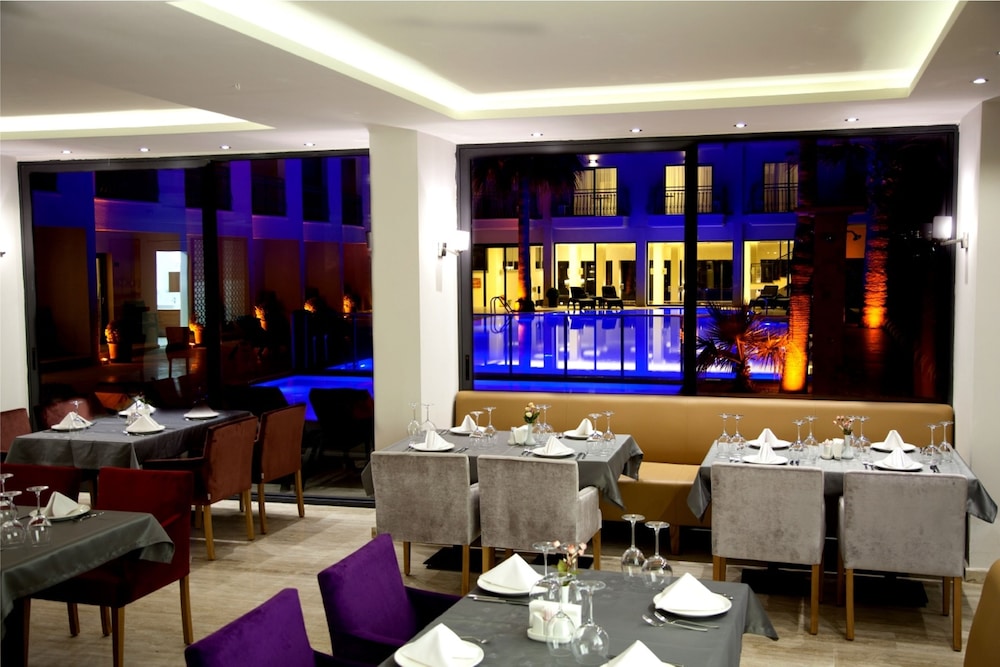 Palmera Hotel 27/50