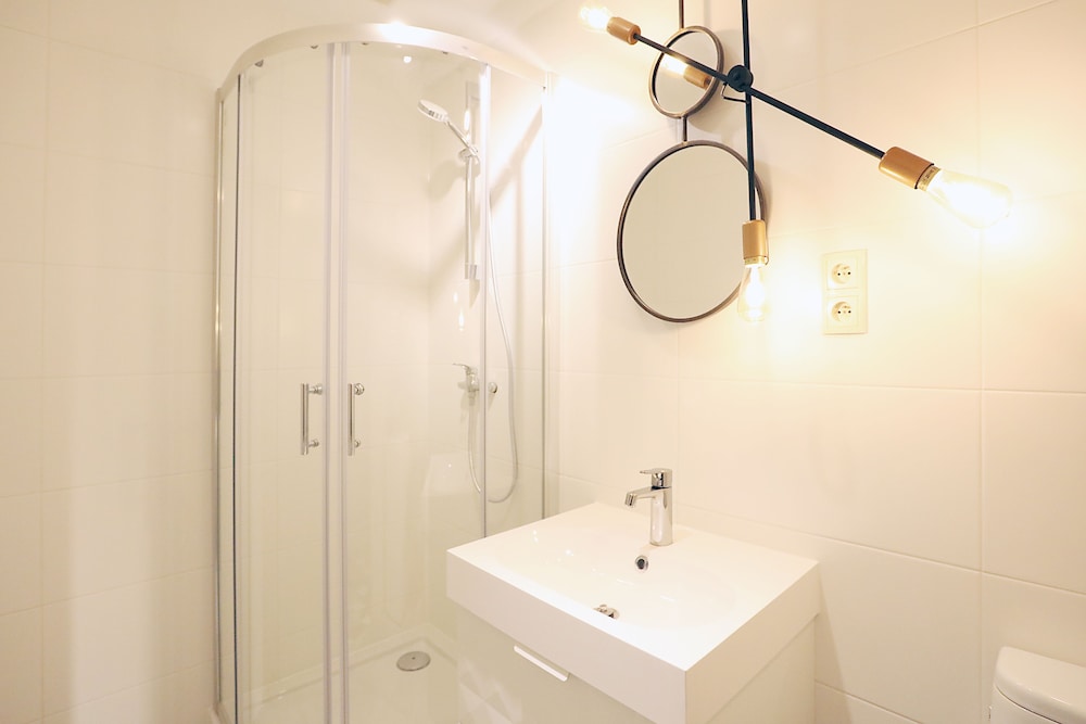 DESIGN, SUITE, MULTIPLE BEDS, CITY VIEW