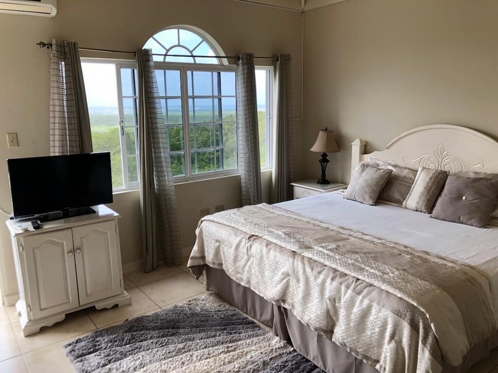 Retreat Guesthouse Luxury Suites 15/50