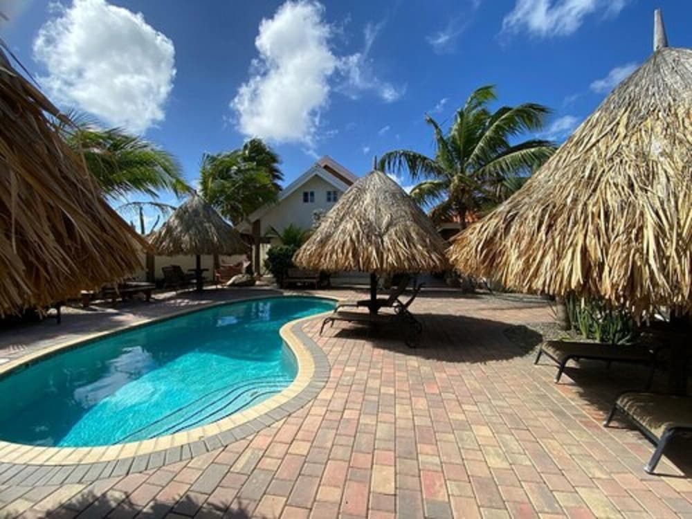 ARUBA TROPIC APARTMENTS 22/31