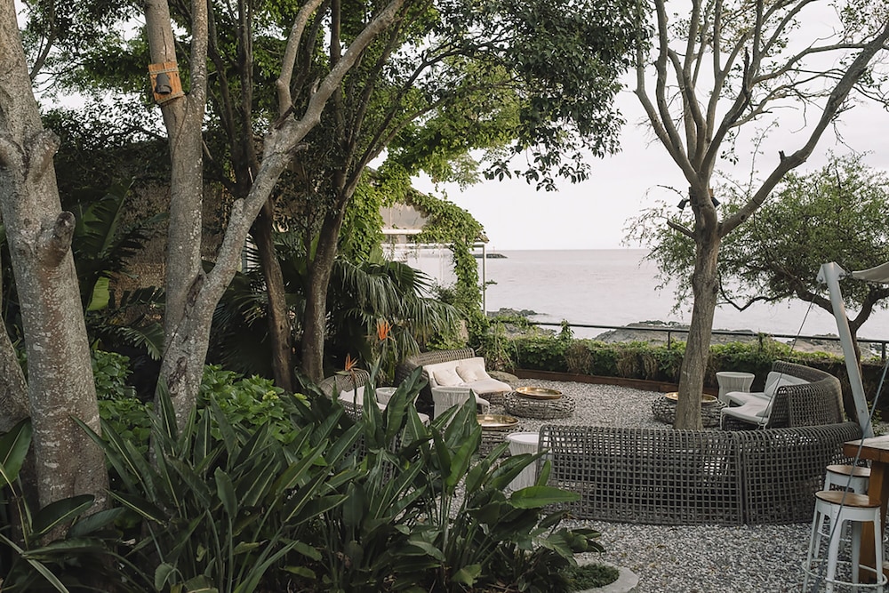 Charco Hotel 35/50