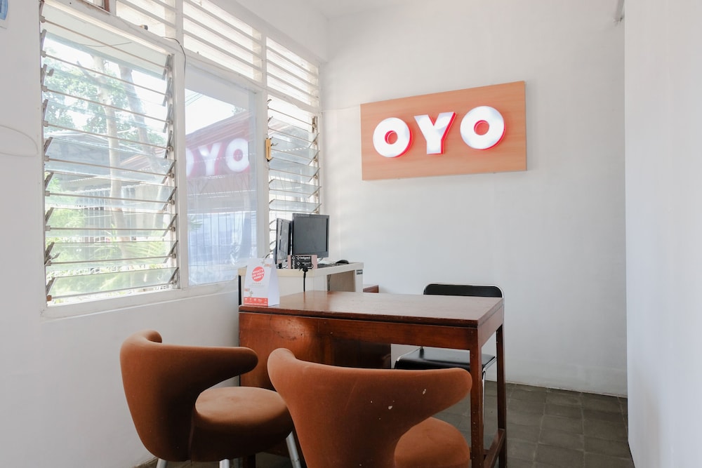 Hotel Super OYO Capital O 1176 J3 Residence Syariah 49/51