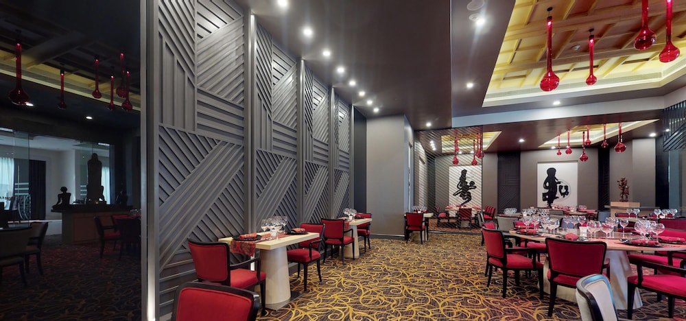 Radisson Blu Bengaluru Outer Ring Road (ex Park Plaza Bengaluru Hotel) 53/74