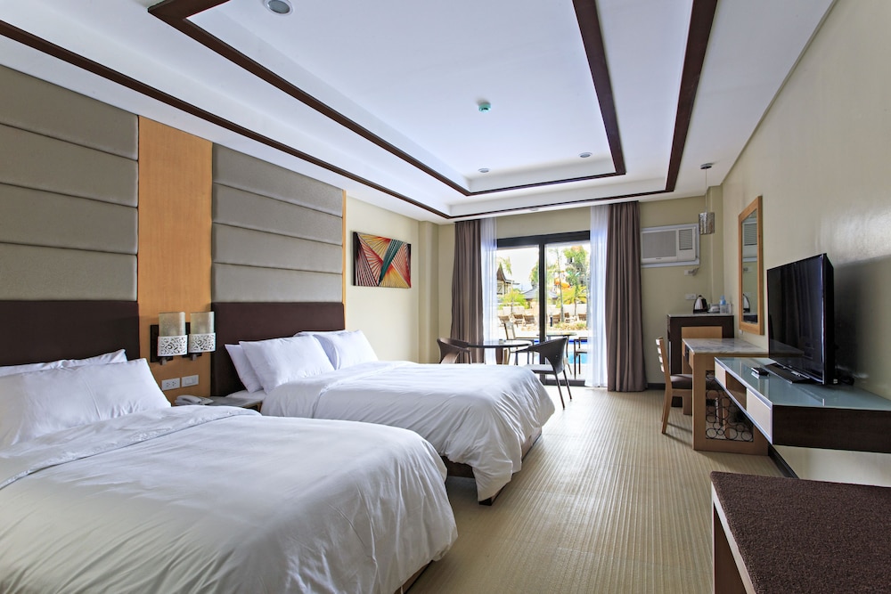 Cebu Westown Lagoon - South Wing 28/57