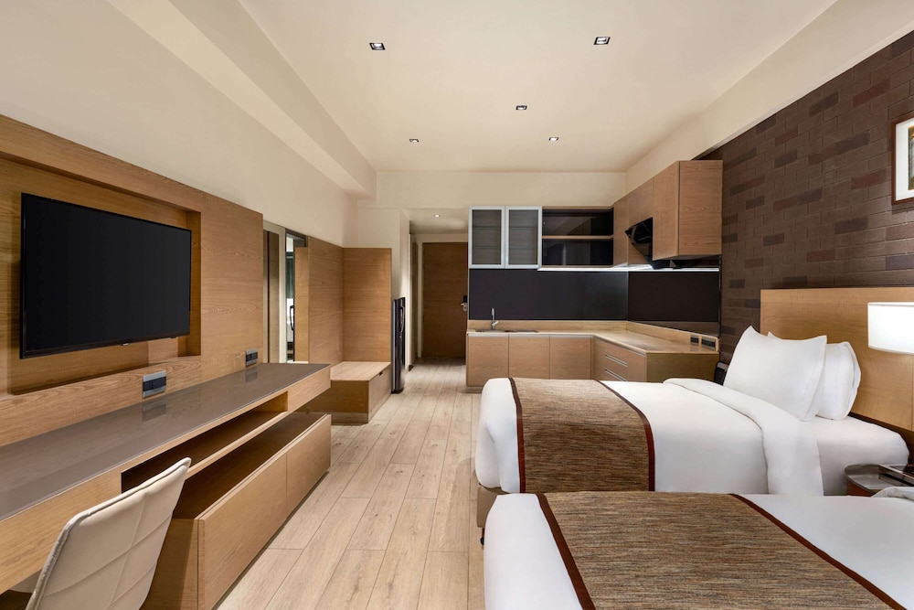 Wyndham Ahmedabad 15/50