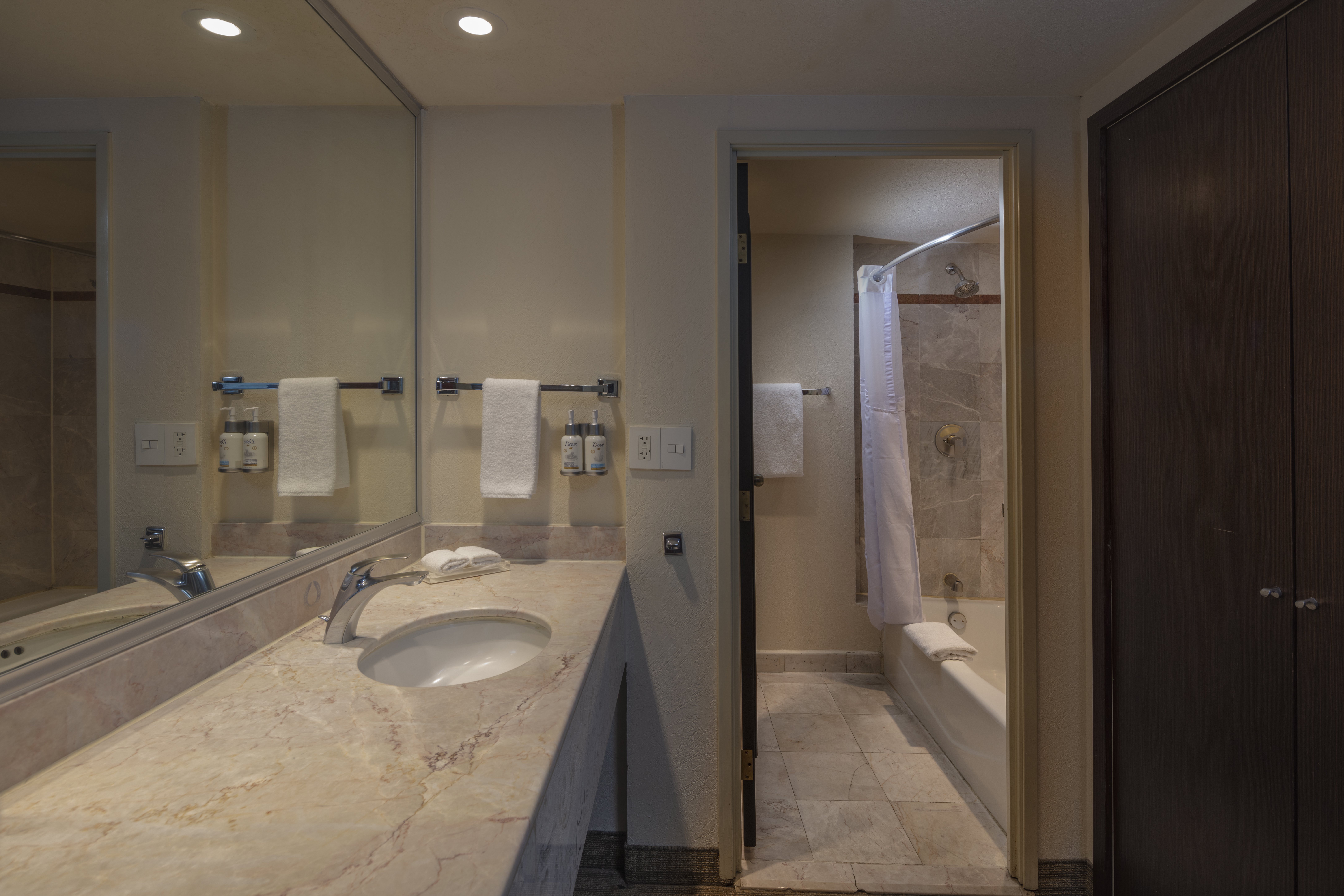 Holiday Inn Puebla La Noria 76/77