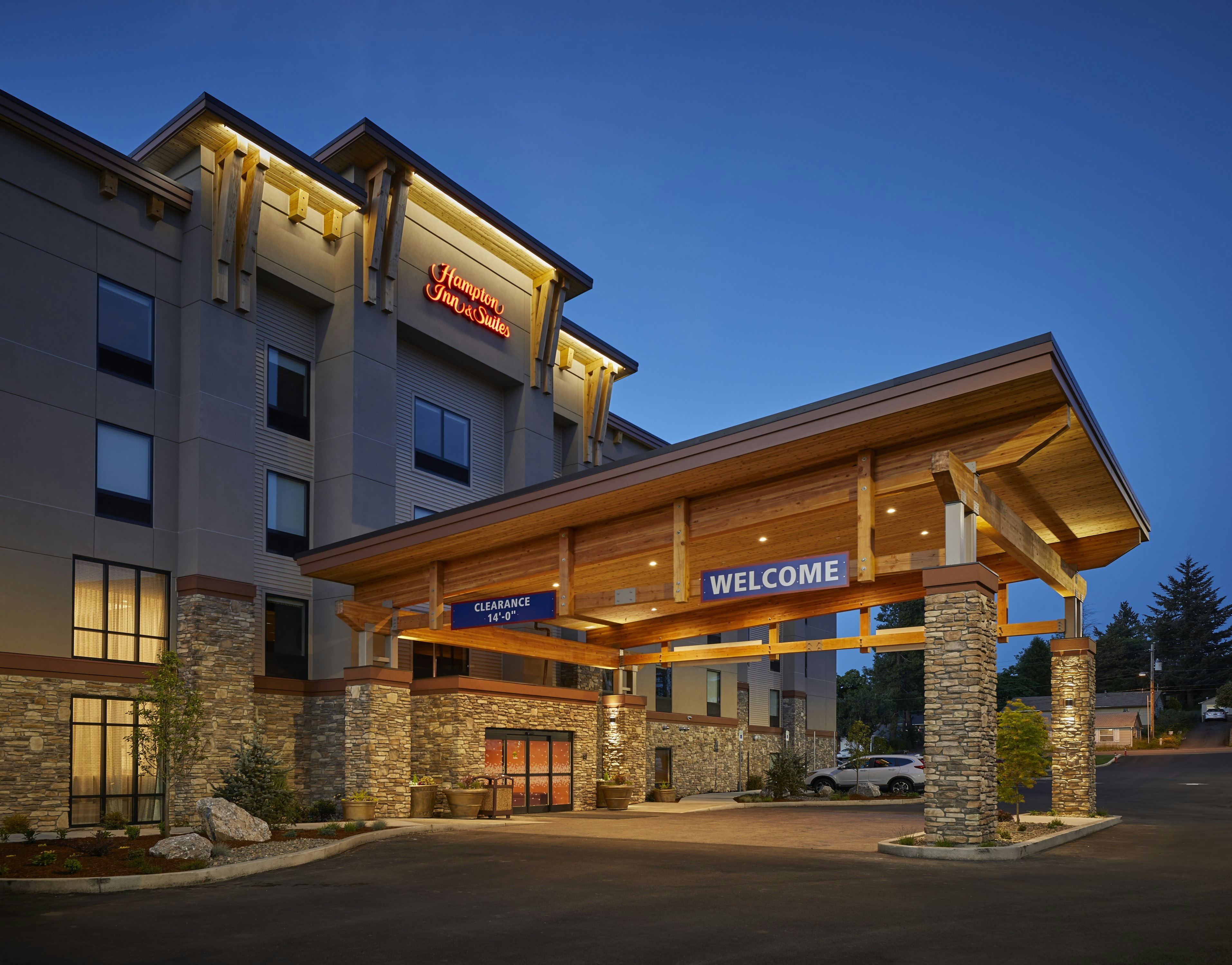 Hampton Inn and Suites Roseburg — photo 2