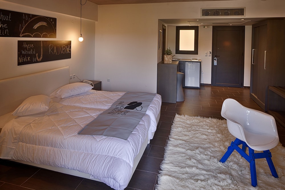 Oniropetra Boutique Hotel 10/75
