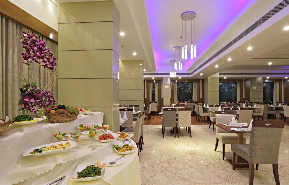 Regenta Central Jaipur 20/40