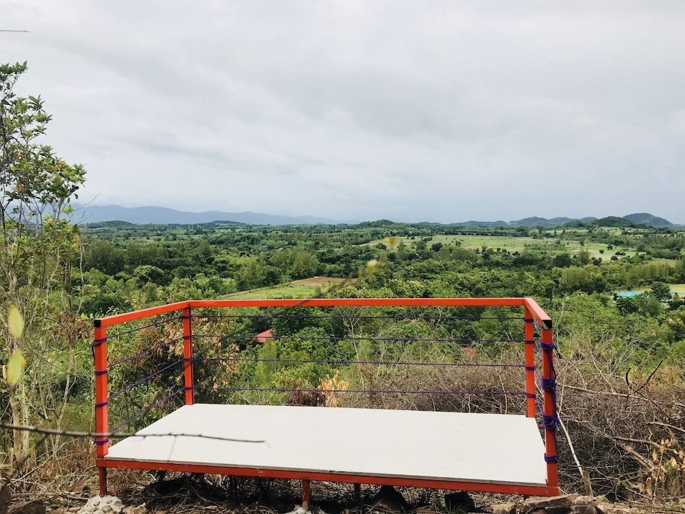 Suan Phueng Pa Wai Resort 10/50
