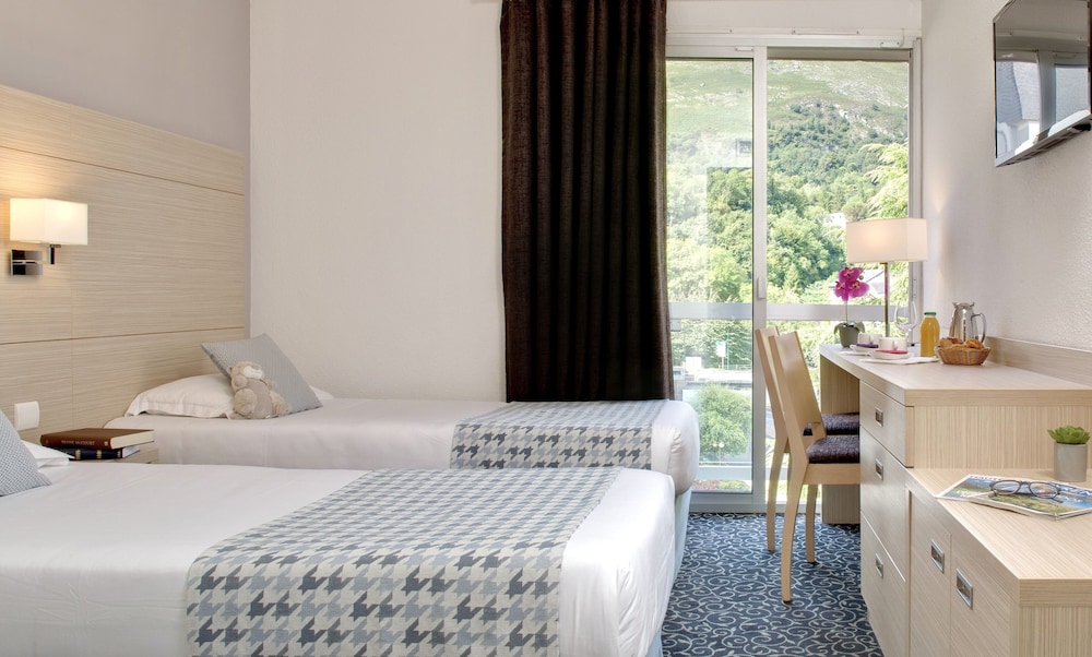 Hotel Mediterranee 13/67
