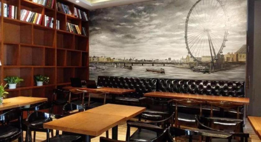 James Joyce Coffetel (Shanghai Jinshan City Beach Bailian Shopping Center) 31/38