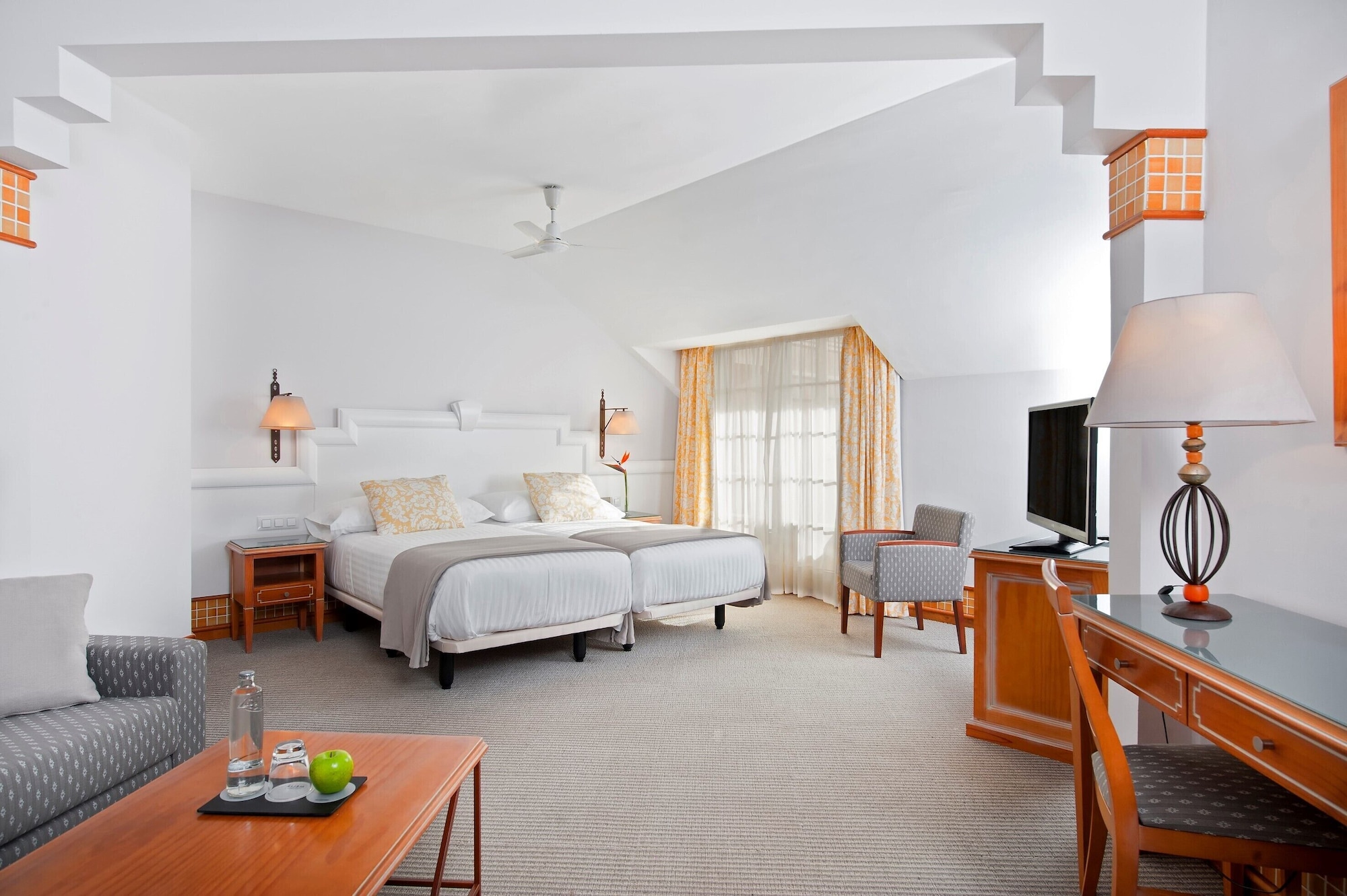 The Level, Junior Suite, Queen Bed, Sofa، Melia Atlantico Isla Canela 5/7