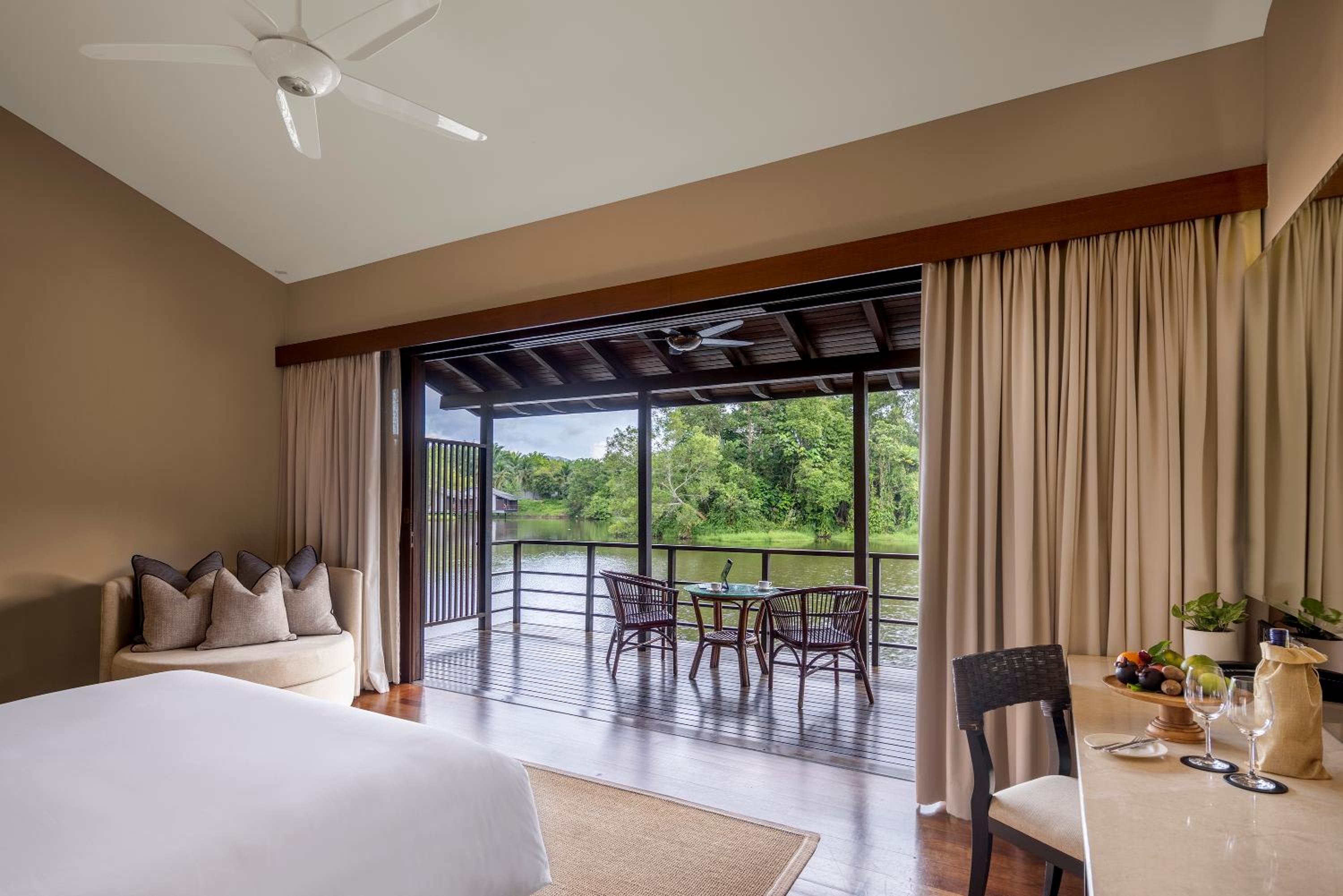 1 Bedroom, Overwater, Villa, King Bed