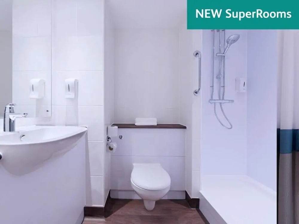 Travelodge London Central Tower Bridge 24/27