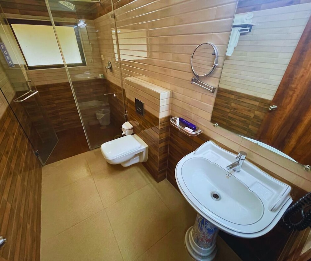 Dichang Resort & Hotel 50/50