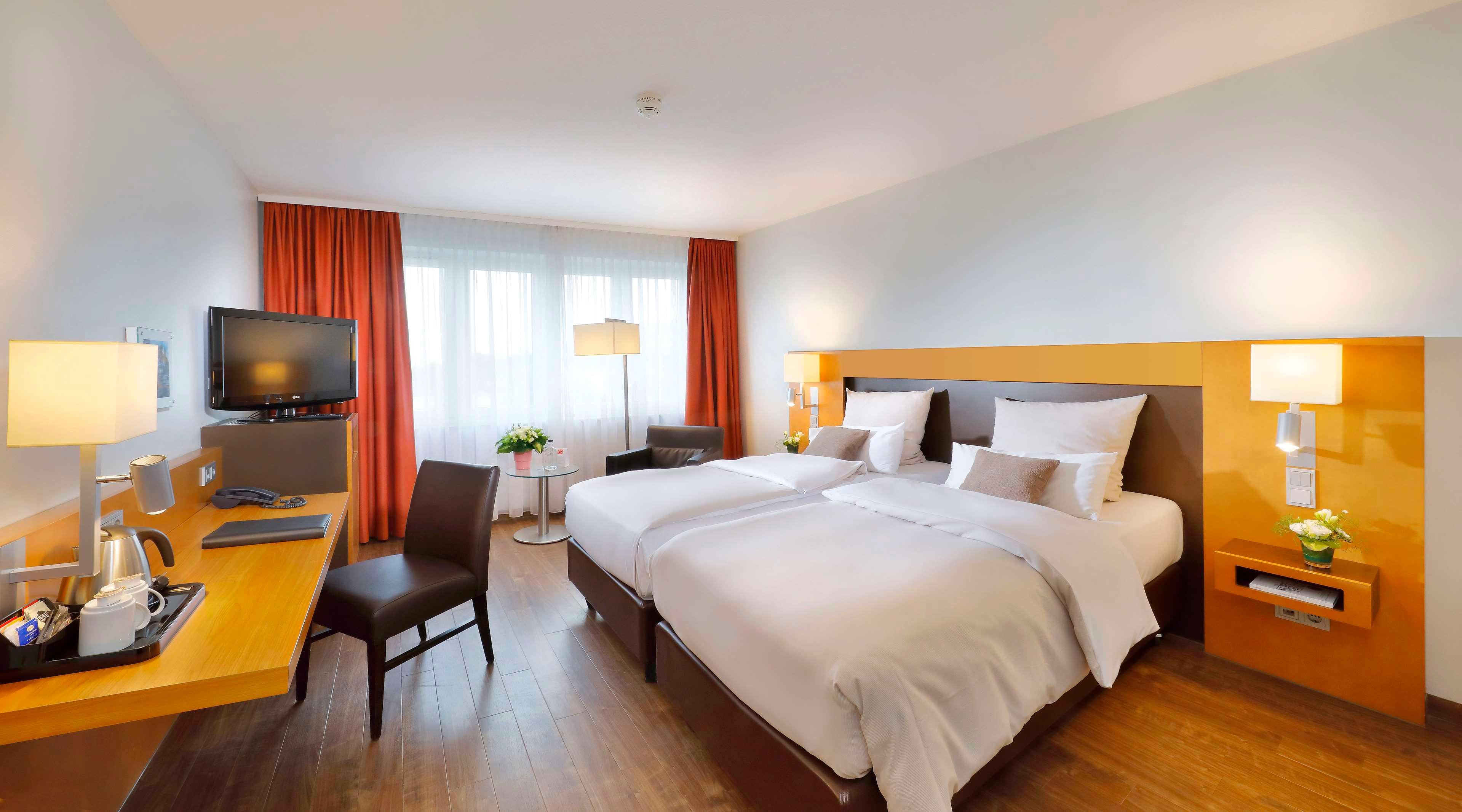 Classic, Twin Beds, Front View