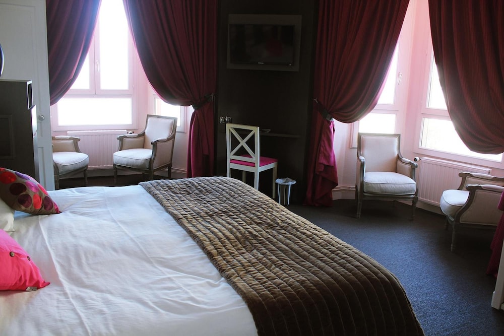 Hotel des Bains 8/42