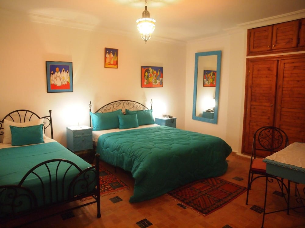Riad Al Khansaa 7/70